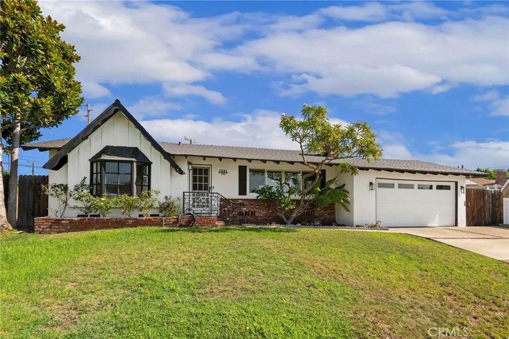 1521 Kenneth Drive, North Tustin, CA 92705