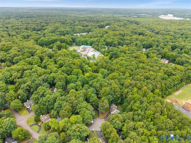 14302 Woods Walk Ln, Midlothian, VA 23112