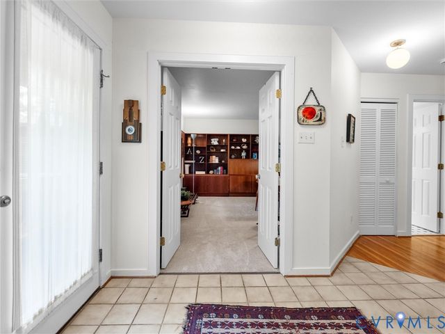 14302 Woods Walk Ln, Midlothian, VA 23112