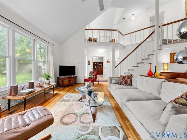 14302 Woods Walk Ln, Midlothian, VA 23112