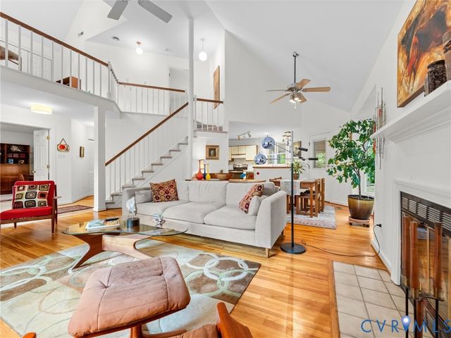 14302 Woods Walk Ln, Midlothian, VA 23112