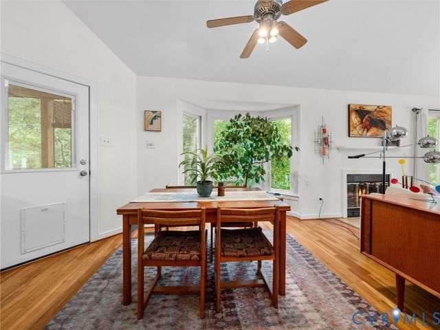 14302 Woods Walk Ln, Midlothian, VA 23112