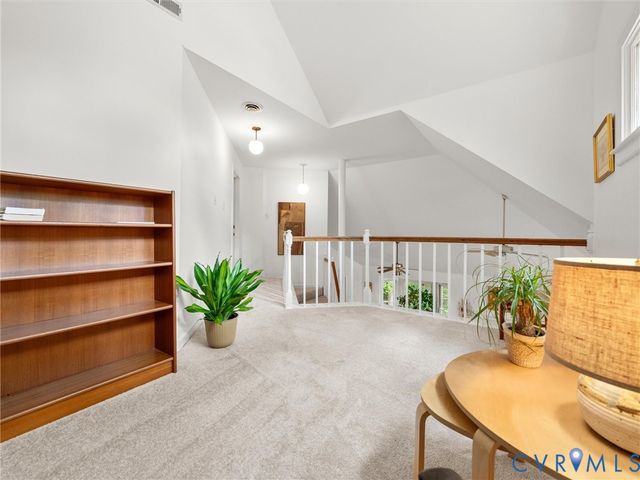 14302 Woods Walk Ln, Midlothian, VA 23112