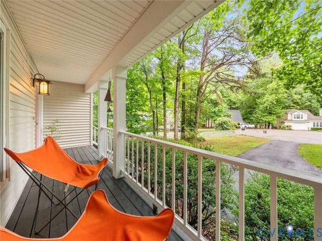 14302 Woods Walk Ln, Midlothian, VA 23112