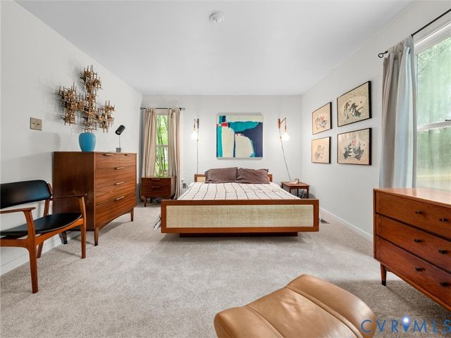 14302 Woods Walk Ln, Midlothian, VA 23112