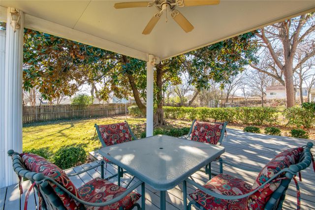 2002 Finley Road, Irving, TX 75062