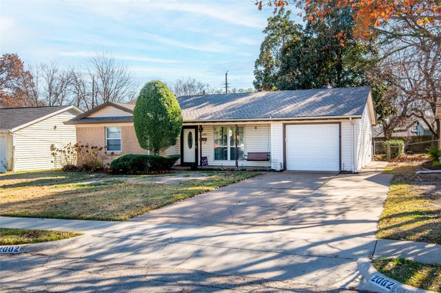 2002 Finley Road, Irving, TX 75062