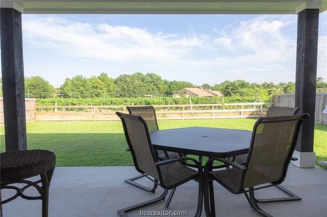 4130 Vintage Estates Court, Bryan, TX 77808