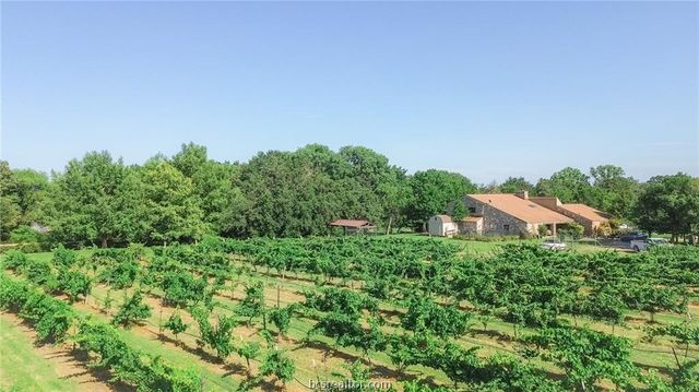 4130 Vintage Estates Court, Bryan, TX 77808