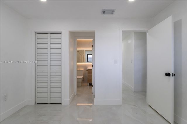 1781 NW 94th St, Miami, FL 33147