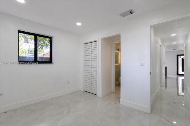 1781 NW 94th St, Miami, FL 33147