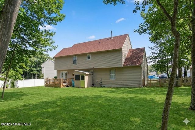 31 Hillcrest Lane, Little Egg Harbor, NJ 08087