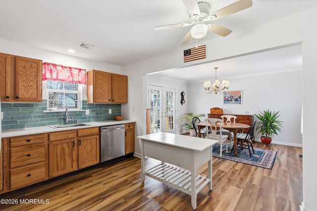 31 Hillcrest Lane, Little Egg Harbor, NJ 08087