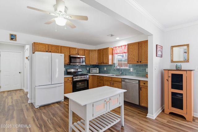 31 Hillcrest Lane, Little Egg Harbor, NJ 08087