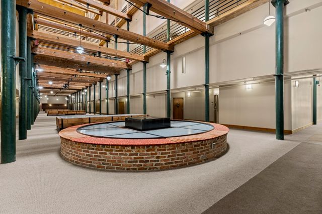 200 Market St 306, Lowell, MA 01852