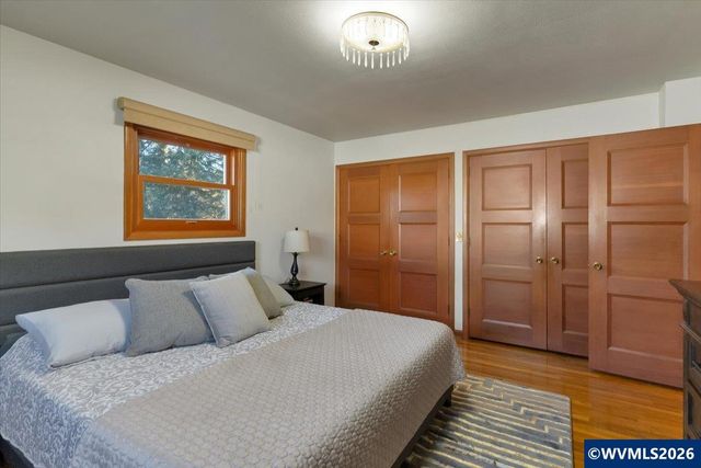 1973 Summit Av NW, Salem, OR 97304