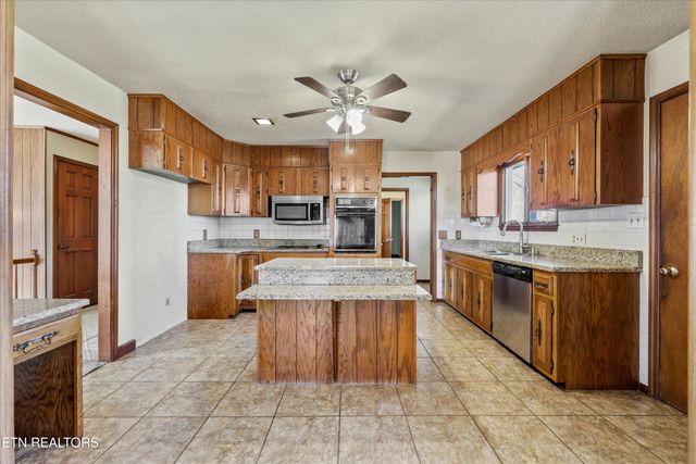 206 Alfred Mccammon Rd, Maryville, TN 37804