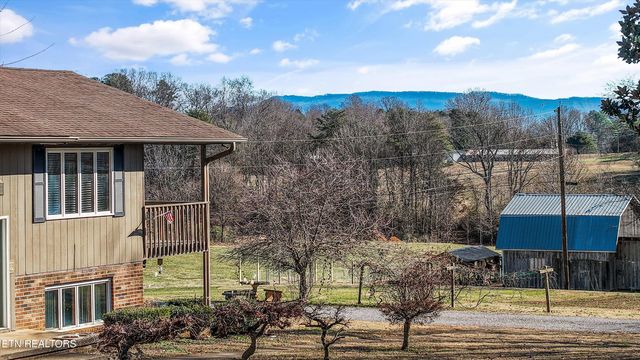 206 Alfred Mccammon Rd, Maryville, TN 37804