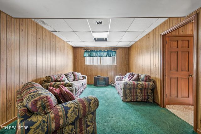 206 Alfred Mccammon Rd, Maryville, TN 37804