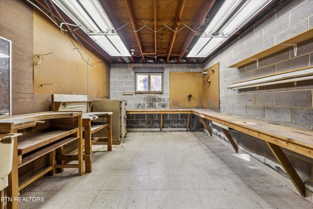 206 Alfred Mccammon Rd, Maryville, TN 37804