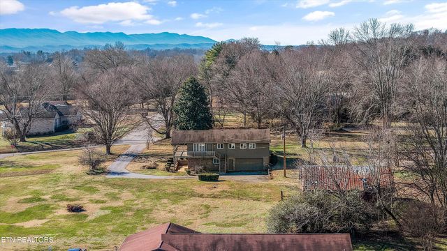 206 Alfred Mccammon Rd, Maryville, TN 37804