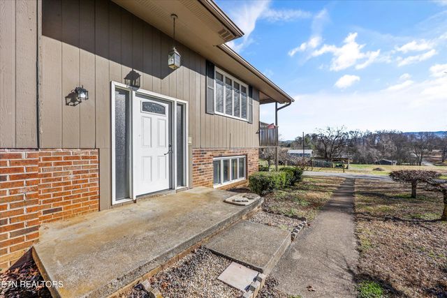 206 Alfred Mccammon Rd, Maryville, TN 37804