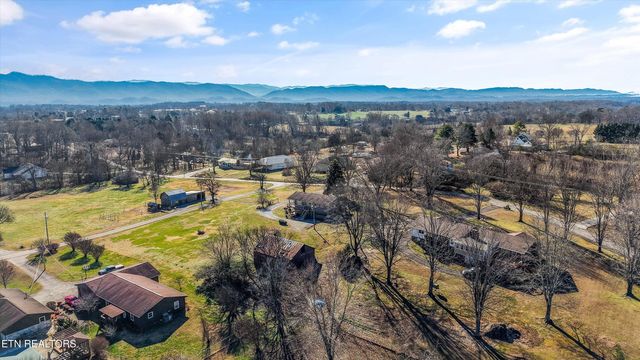 206 Alfred Mccammon Rd, Maryville, TN 37804