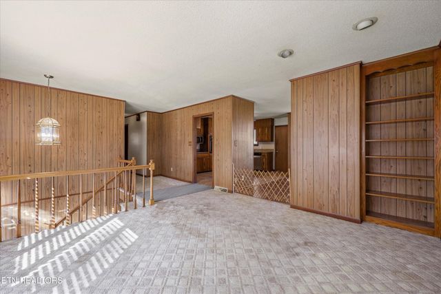 206 Alfred Mccammon Rd, Maryville, TN 37804