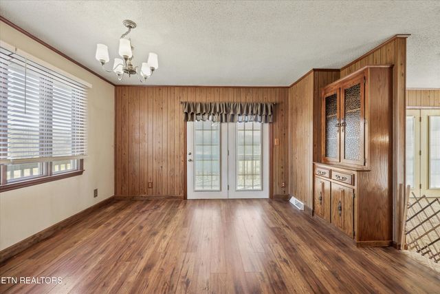 206 Alfred Mccammon Rd, Maryville, TN 37804