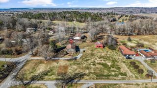 206 Alfred Mccammon Rd, Maryville, TN 37804