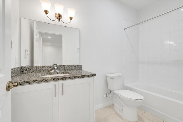 1020 LAKEFRONT VILLAGE DRIVE, Clermont, FL 34711