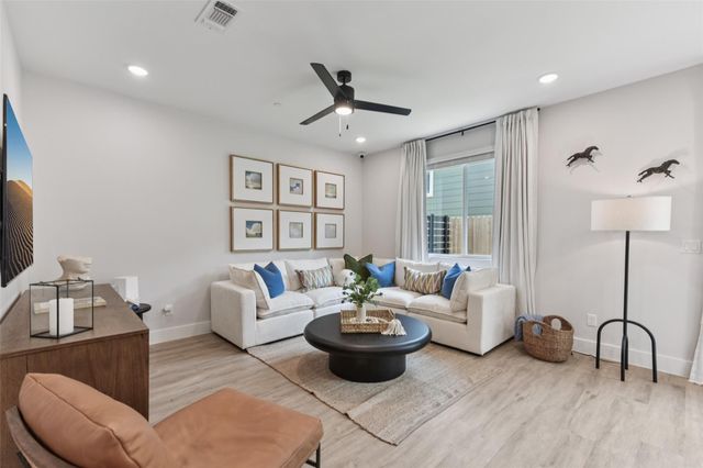 9304 Felix Sparke DR, Austin, TX 78744
