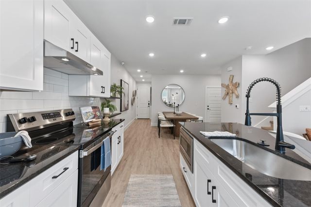 9304 Felix Sparke DR, Austin, TX 78744