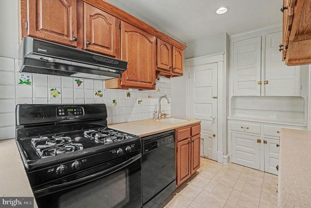 6935 SHERMAN ST, Philadelphia, PA 19119