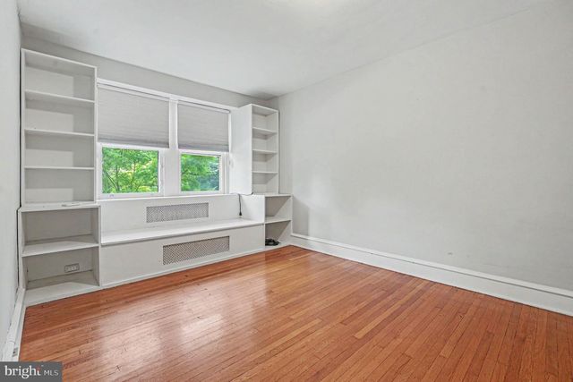 6935 SHERMAN ST, Philadelphia, PA 19119