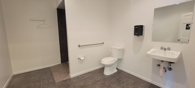 248 E Roosevelt Road, Lombard, IL 60148