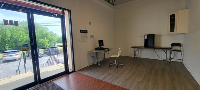 248 E Roosevelt Road, Lombard, IL 60148