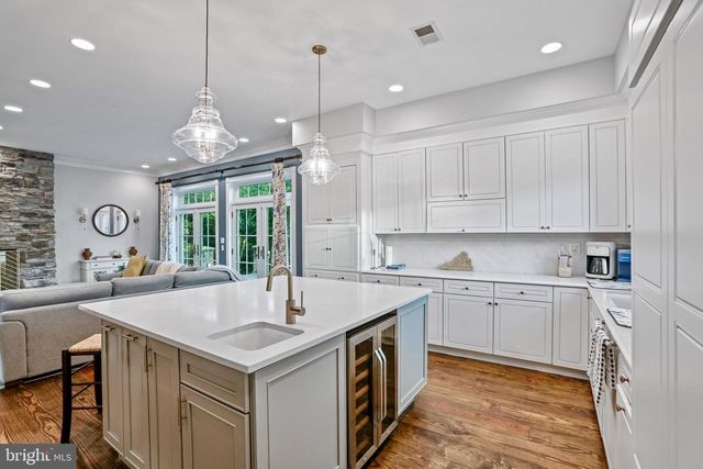 207 WESTVIEW DR, Winchester, VA 22603