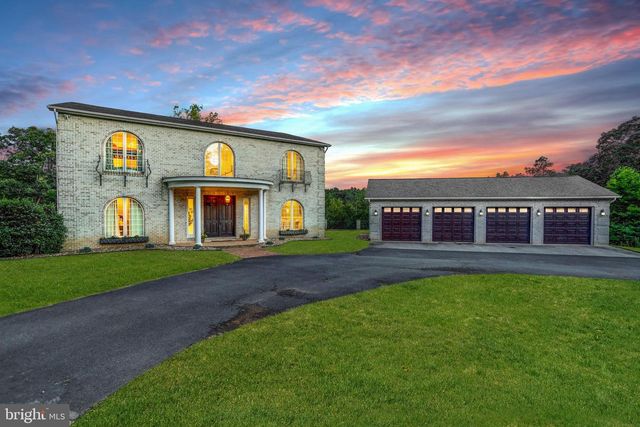 207 WESTVIEW DR, Winchester, VA 22603