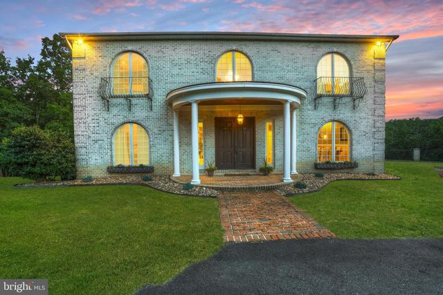 207 WESTVIEW DR, Winchester, VA 22603