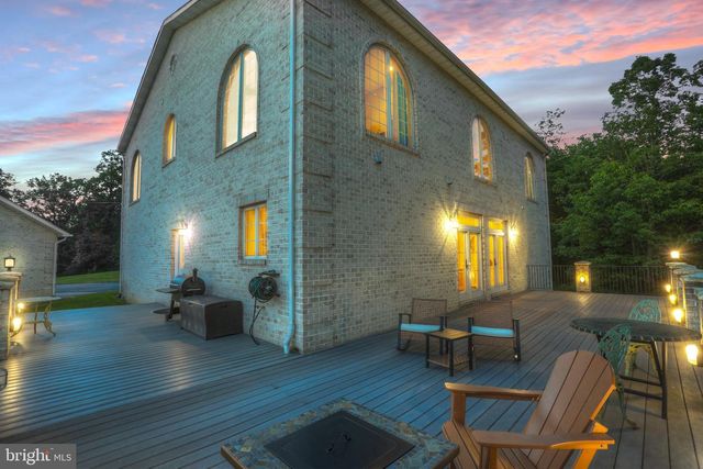 207 WESTVIEW DR, Winchester, VA 22603