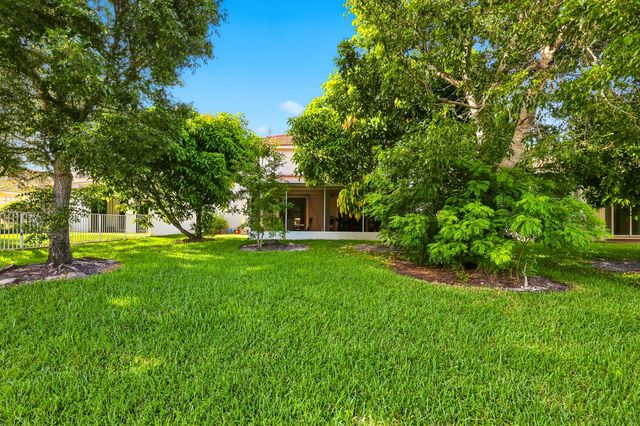 176 BELLE GROVE Lane, West Palm Beach, FL 33411