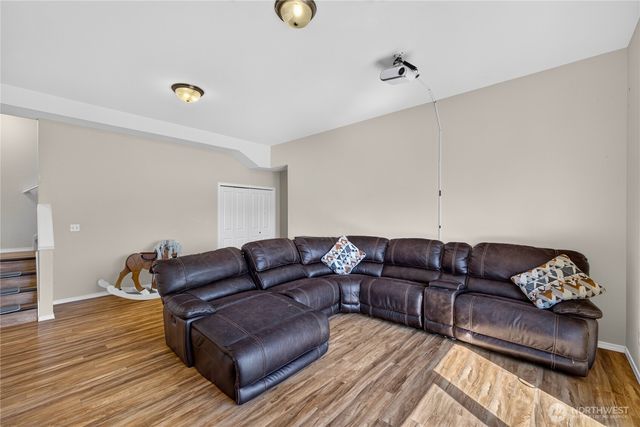 1477 W Gateway Heights Loop, Sedro Woolley, WA 98284
