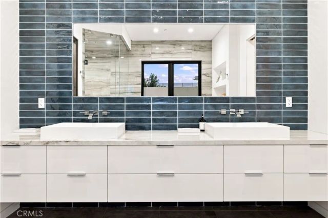425 N Alfred, Los Angeles, CA 90048