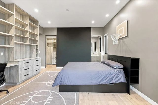 425 N Alfred, Los Angeles, CA 90048