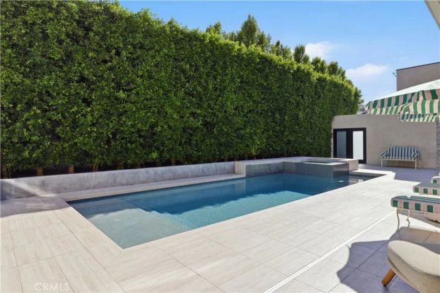 425 N Alfred, Los Angeles, CA 90048