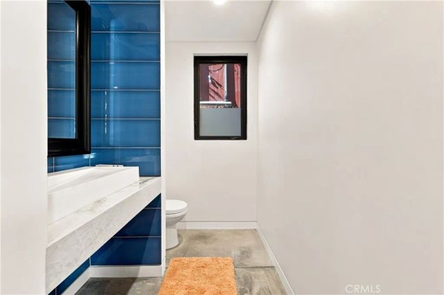 425 N Alfred, Los Angeles, CA 90048