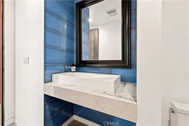 425 N Alfred, Los Angeles, CA 90048