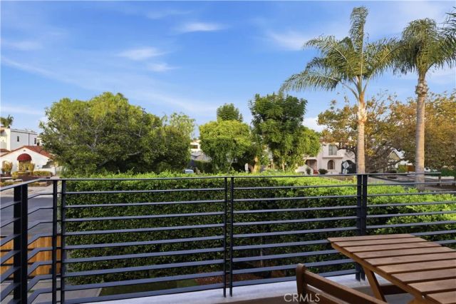 425 N Alfred, Los Angeles, CA 90048