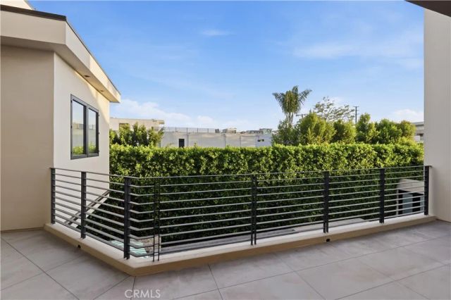 425 N Alfred, Los Angeles, CA 90048